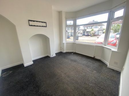 2 bedroom semi-detached house to rent - Photo 4