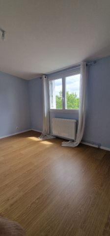 Location Maison 6 pièces 92m² - Photo 2