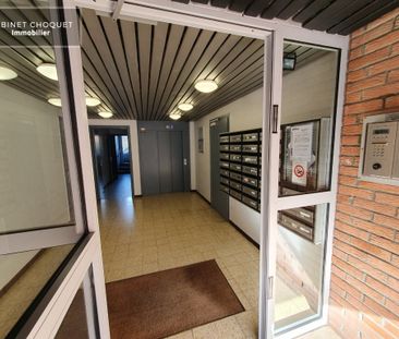 Location Appartement 2 pièces 46m² LILLE 59000 - Photo 2