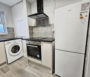 1 bedroom flat to rent - Photo 6