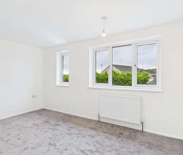 Sturdee Close, Thetford, IP24 - Photo 2