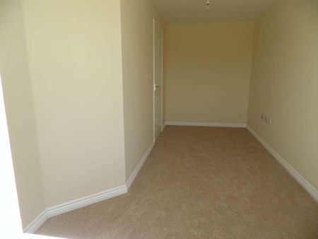 Slipps Close, Frome, Somerset, BA11 - Photo 4