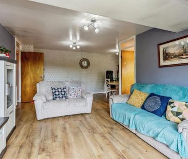 2 Bed Flat, Canada Way, BS1 - Photo 3