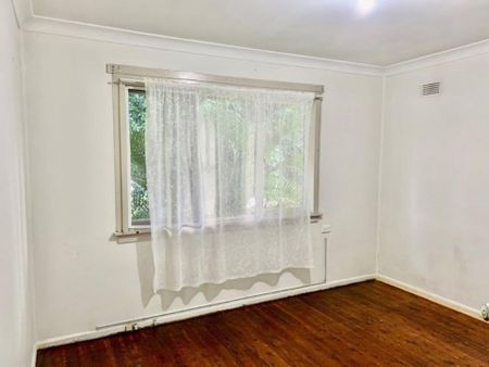 Brick Veneer House - Photo 4