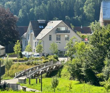 Grosszügige Dachwohnung mit Liftzugang - Photo 2