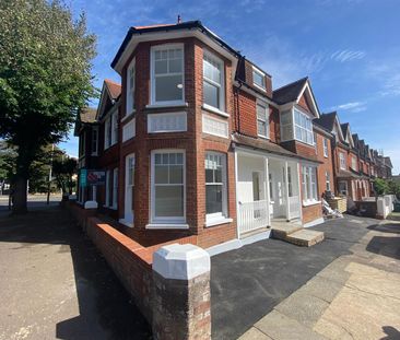 Caburn Road, Hove - Photo 5