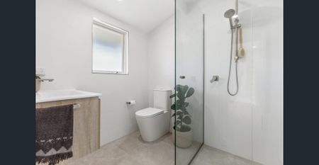 House For Rent - Photo 2