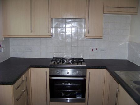 2 bedroom coach house to rent - Photo 4
