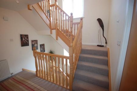 4 bedroom townhouse to rent - Photo 3
