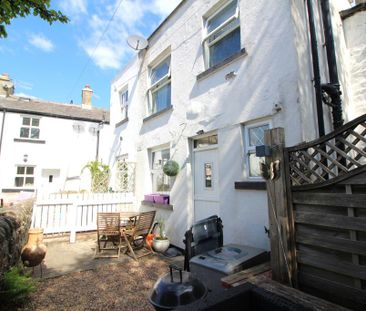 2 bedroom terraced house to rent - Photo 2