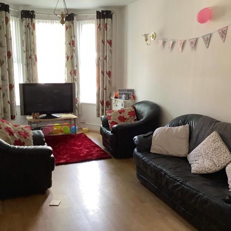 15 Collingwood Avenue, Belfast, BT7 1QT - Photo 1