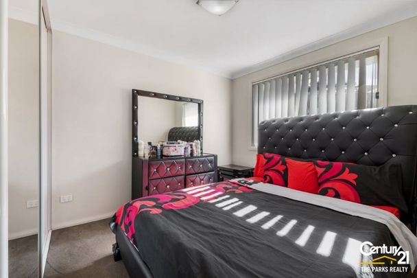 Charming Modern Granny Flat in Prime Bossley Park Location&excl; - Photo 1