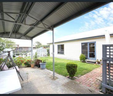 Short term rental in Convenient East Geelong - Photo 6