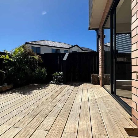 ***Gated Home With Independent Driveway! - Photo 3