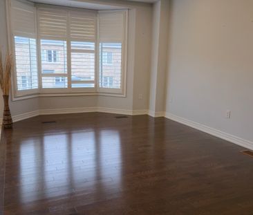 For Lease - 92 Allegro Drive, Brampton, Ontario - Photo 5