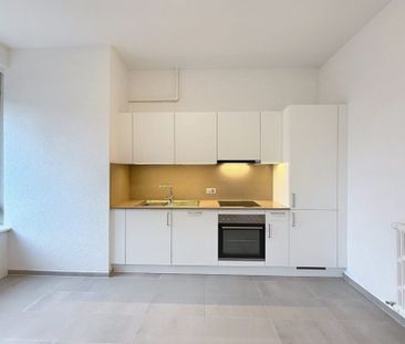 Bel appartement de 3.5 pièces entièrement rénové proche de la gare. - Photo 5
