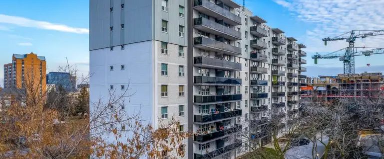 Embassy Apartments | 99 Agnes St., Mississauga - Photo 1