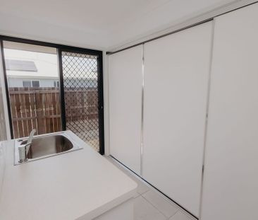 Modern Living in Bundaberg East – Comfort, Style & Space - Photo 5