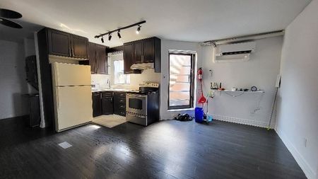 For Lease - 2637 Eglinton Avenue, Toronto, Ontario - Photo 3