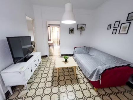 Calle Bustos Tavera, Sevilla, Andalusia 41003 - Photo 3