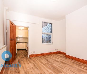 3 bed Mid Terraced House for Rent - Photo 1