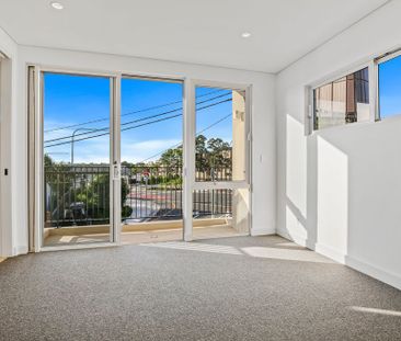 Brand New, Designer Luxury 3-4 Bedroom, 3 Bathroom, 2 Car Basement ... - Photo 3