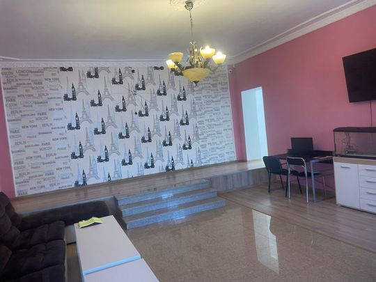 Casa de inchiriat - 200 mp - 6 dormitoare - Str. Tecuci - Fotografie 1