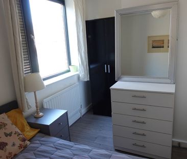 Room in a Shared House, Rotherhithe New Road, SE16 - Photo 6