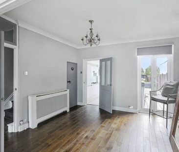 3 bedroom terraced house to rent - Photo 6