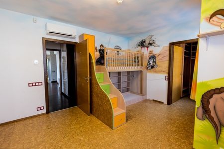 Laborc utca - Fotó 3