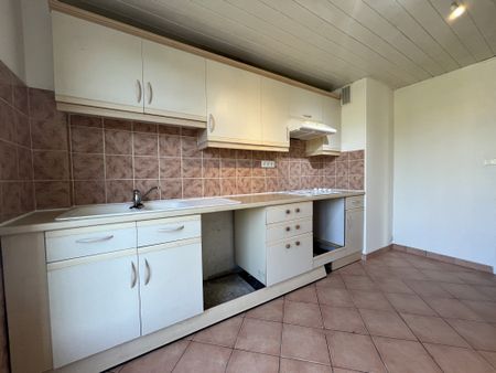 Location Appartement 3 pièces 69m² AUBAGNE 13400 - Photo 2