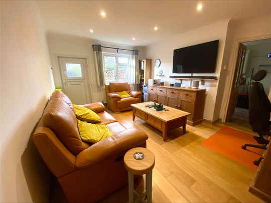 house to rent Head Lane, Great Cornard, Sudbury, Suffolk, CO10 - Photo 1