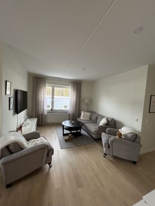 Zetterlundsslingan, Vallentuna - Photo 1