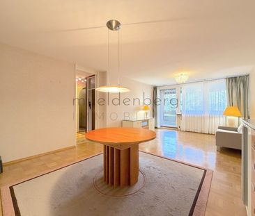 Traumhafte 3-Zimmer-Wohnung mit Loggia, Grünblick & Garage! - Photo 1