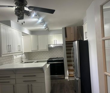 For Lease - 422 Laguna Street Unit# Upper, Oshawa, Ontario - Photo 4