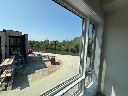 For Lease - 15 Chiffon Street, Vaughan, Ontario - Photo 4