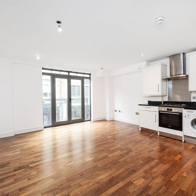2 bedroom flat to rent - Photo 1