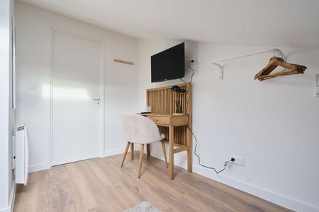 GAMBETTA K Roommate 6 Bedrooms at Reims - Photo 4
