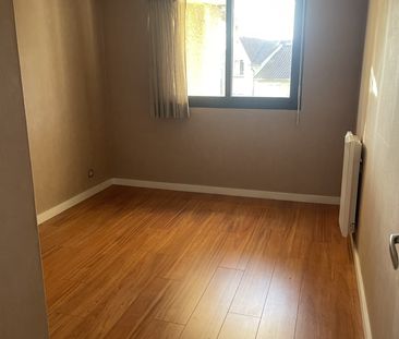 Location Appartement 3 pièces 60m² BORDEAUX 33000 - Photo 3