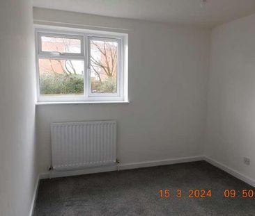 King Henry Court, Sunderland, Tyne And Wear, SR5 - Photo 3