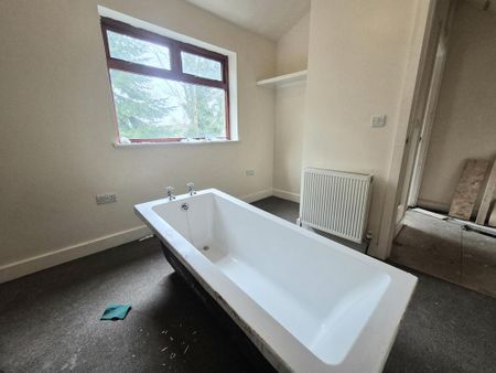 3 bedroom character property to rent - Photo 2