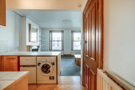 1 Bed Flat, Uxbridge Road, W12 - Photo 2