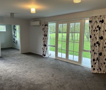 Cute country cottage - Photo 1