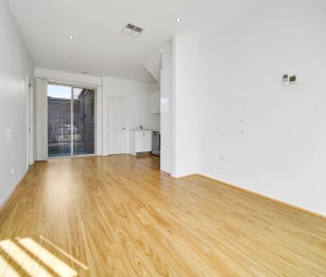 Stylish & Low-Maintenance Living in the Heart of Noble Park - Photo 2