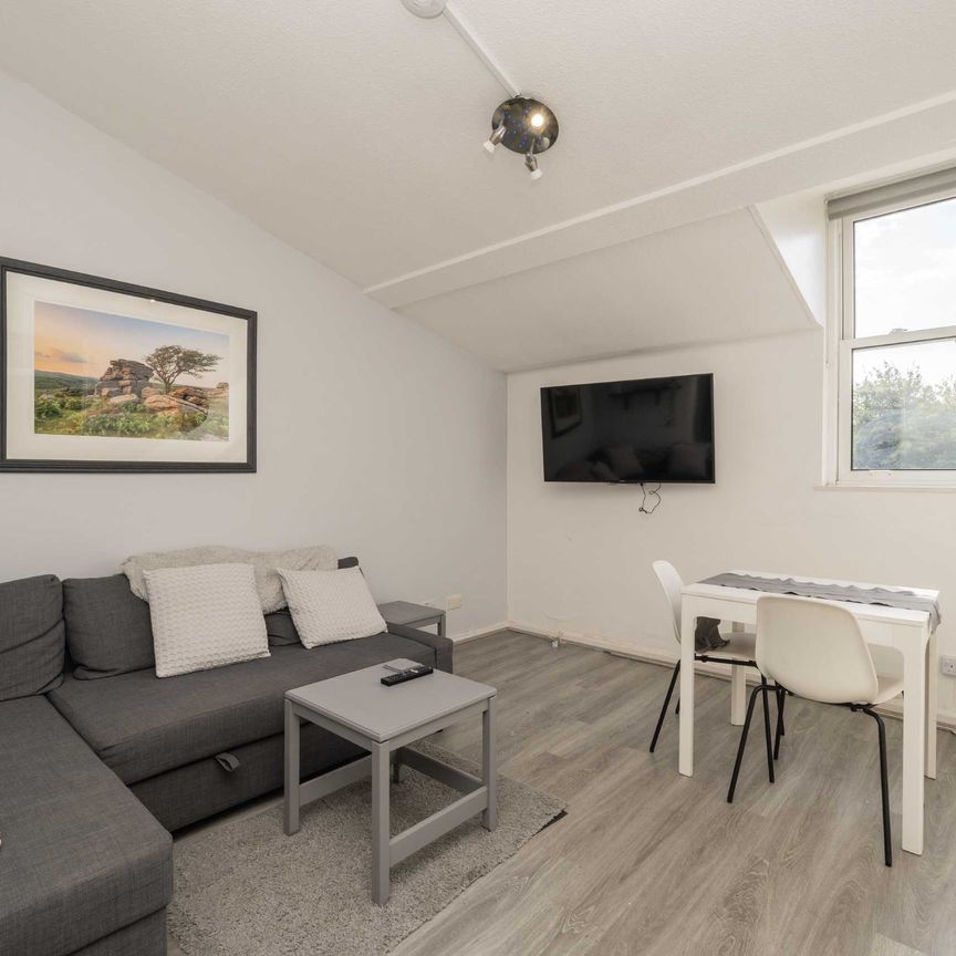 Geneva Drive, London, SW9, London - Photo 1