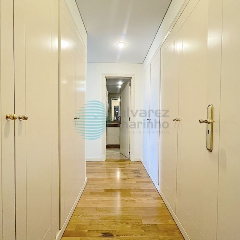 3 bedroom luxury Flat for rent in Lisbon - Photo 1