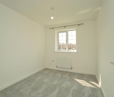 3 bedroom House To Let Total Size: 948 SQ FT - Photo 6