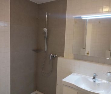 Helle und schöne 2 ZKBB in Toplage Wiesbaden - Photo 2