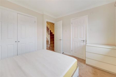 4 bedroom terraced house to rent - Photo 5