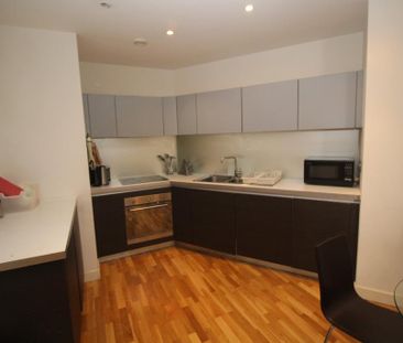 2 bedroom flat to rent - Photo 5